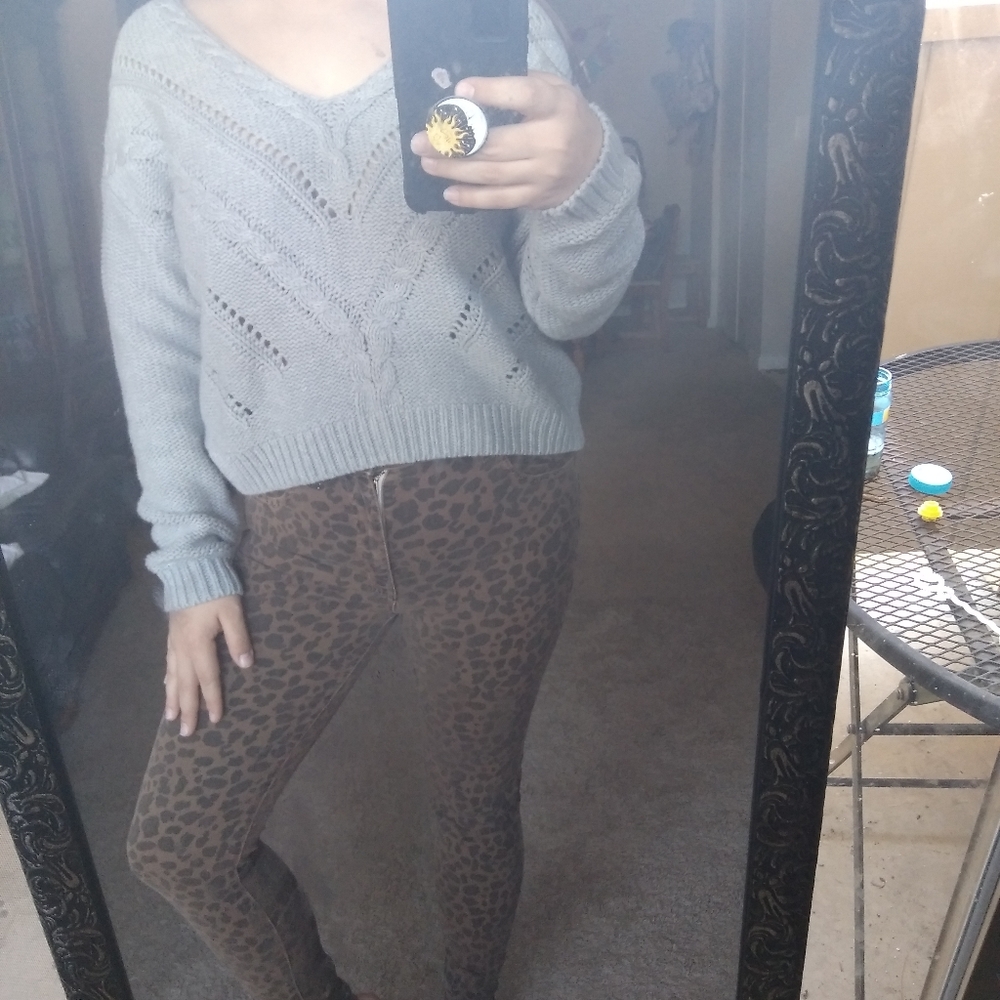 Kendall & Kylie Small Gray Sweater